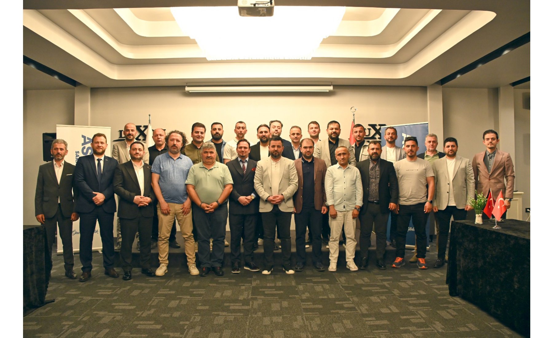 ASRİAD Sakarya tarafından düzenlenen 2026 Projeler Çalıştayı, Luxon Hotel’de tam gün süren yoğun bir programla gerçekleştirildi.